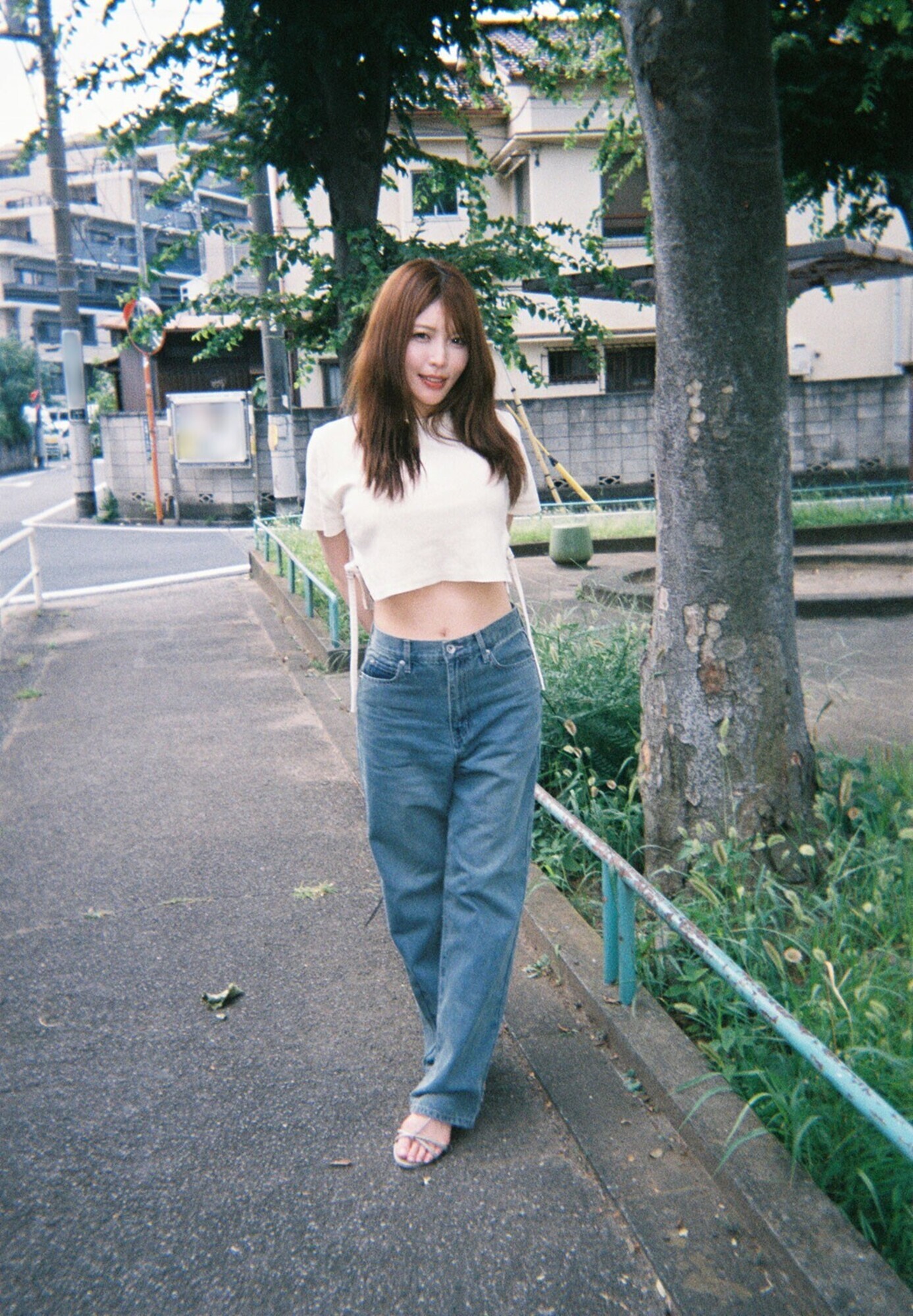 最高に相性の良い既婚者セフレ新村あかりと夜から朝にかけて全身ペロペロなめくじ舐めまわし精飲不倫デート 画像4