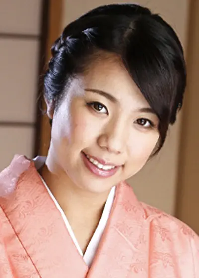 水澤りこ【言いなり淫乱女将】