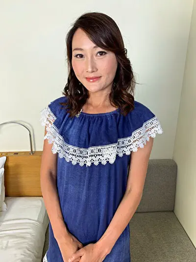 諸事情あってAV出演する原口さん50歳の場合「すごい！すごい！すごぁぁっぁxいー！マシンガン！」連続高速激ピストンで五十路のオマ○コ崩壊感服宣言！？不滅の女！ひとり紅白？かなきり声で絶叫オンステージ！