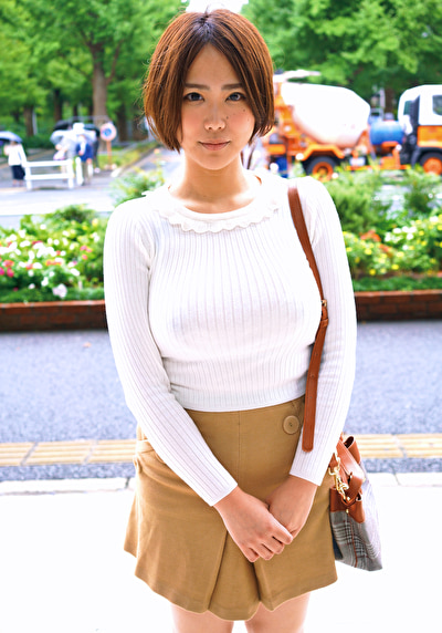 ワケあり素人巨乳学生 幹恵1