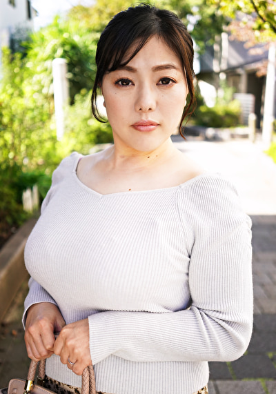 欲求不満むっちり爆乳妻1