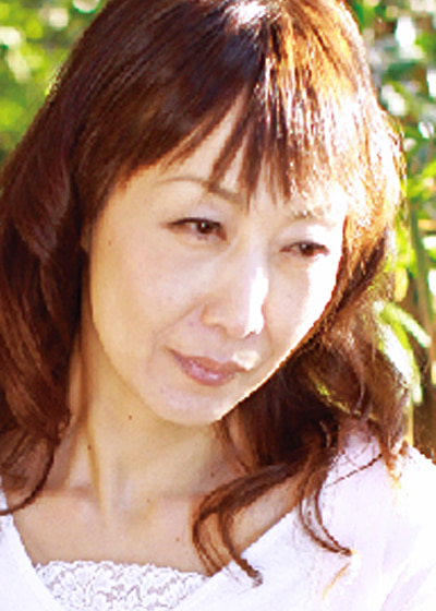 静乃さん（44歳）