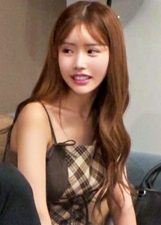 スレンダー巨乳の虜～ナンパ処女のパイパン調理師とソフトMプレイで溶け合いSEX【うい】