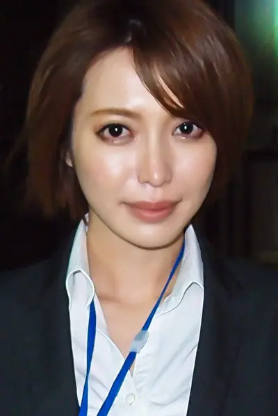 ゆりこさん 33歳 生命保険営業