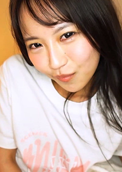 パイパンの女の子って満月になると「おま●こ」が勝手に濡れるんだってさぁ！？すっぴんカワイ子ちゃんたちのお家に行ってイタズラ夜這いイチャハメ中出し