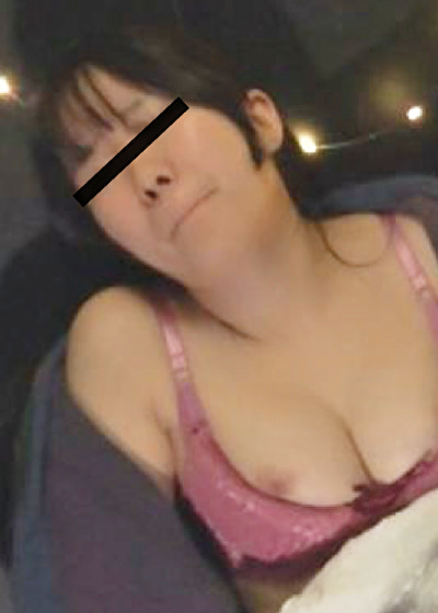 ガンギマったヒトカラ人妻を白昼オナホ扱い無許可中出し 5名 03