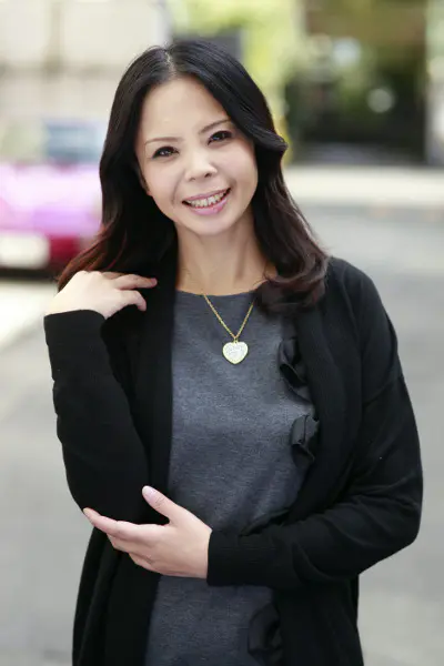 バツイチ美形淫獣熟女 カリ太ちんぽ弄び 志穂 36歳