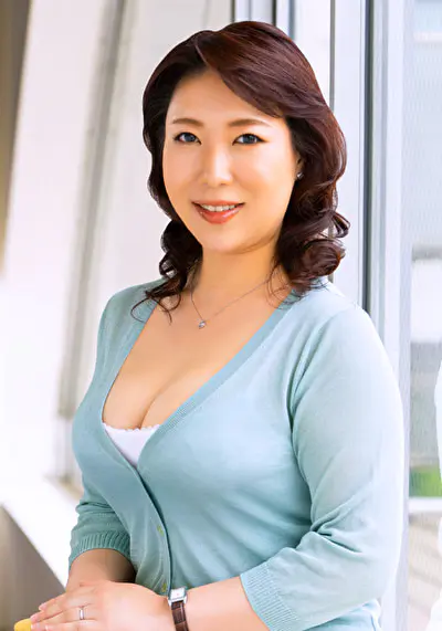 性感帯はF乳です！感度良好敏感奥様は全身舐められビクビク震え、かたくなった肉棒に連続アクメ！