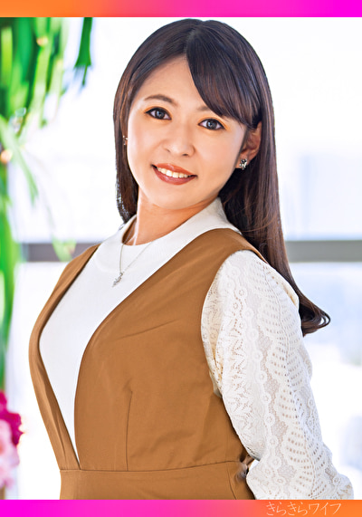 秘めた欲望をカメラの前で全開放！可憐妻がどこまでもエロくなっていく白熱の中出しセックス