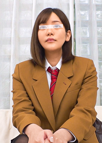 『黒タイツを履いた素人女子○○生限定！感度上昇マッサージを受けたらどうなるか？！』徹底検証！空手で鍛え上げられた引き締まり美脚の黒タイツ女子が挑戦☆感度ボルテージは上がりっぱなしでおマ○コ大決壊！デカチンにほじられ潮まみれになりながら太腿にどっぷり大量射精♪【街角素人モニタリング♯みく♯18歳♯空手部】