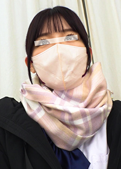 『黒タイツを履いた素人女子○○生限定！感度上昇マッサージを受けたらどうなるか？！』徹底検証！水泳で培った引き締まり美ボディの黒タイツ女子が挑戦☆ツボを刺激され未体験の快感に勢いよく大量潮吹き！気持ち良過ぎて腰をヘコヘコ･･･潮まみれになりながらお尻にどっぷり大量射精♪【街角素人モニタリング♯さやか♯18歳♯水泳部】