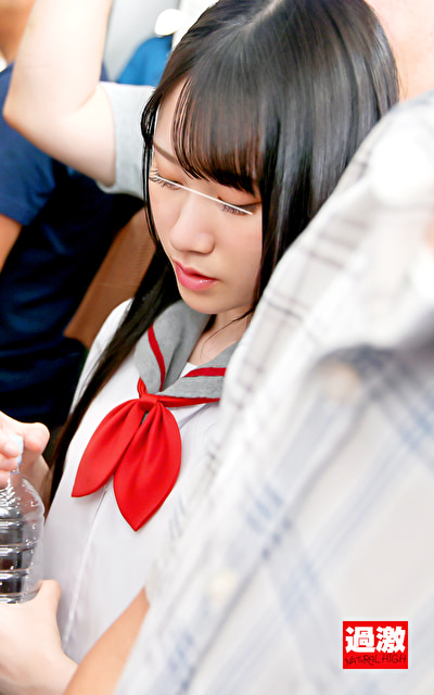 ミニスカJ○痴漢 7 短いスカートをめくってバックから犯りまくれ！ セーラー脚長J〇