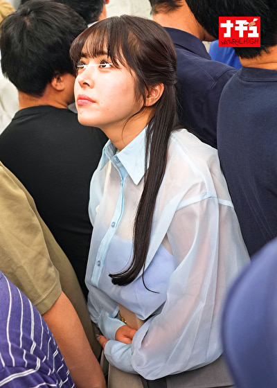 電車の中でインナーを抜き取られ透け巨乳を見られる羞恥で抵抗できないシアーシャツ女子 2