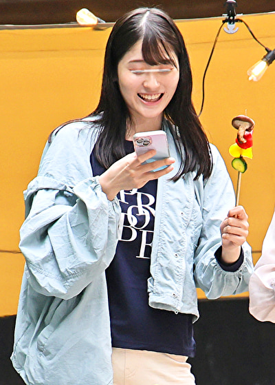 テントの中に連れ込まれた友達を助けれず2人同時にまわされた女子キャンパー 3