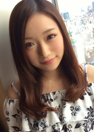 まお 20歳 人妻