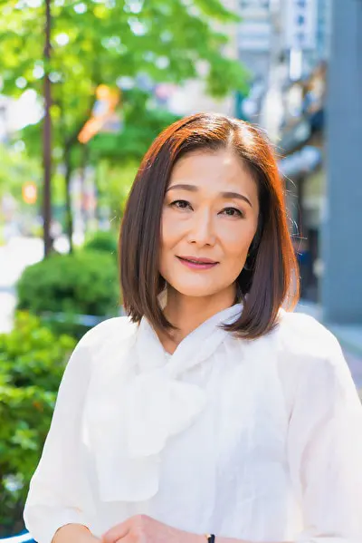 出張ホストに興味があるというまさみおばさん54歳に頼み込んでパコパコ撮影！モデルのような高身長で感度抜群のおばさんボディをバイブをガチピストンしてイジメ抜く！