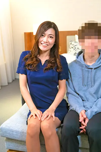 母親と息子の近親〇姦！母まゆみ49歳、息子20歳。