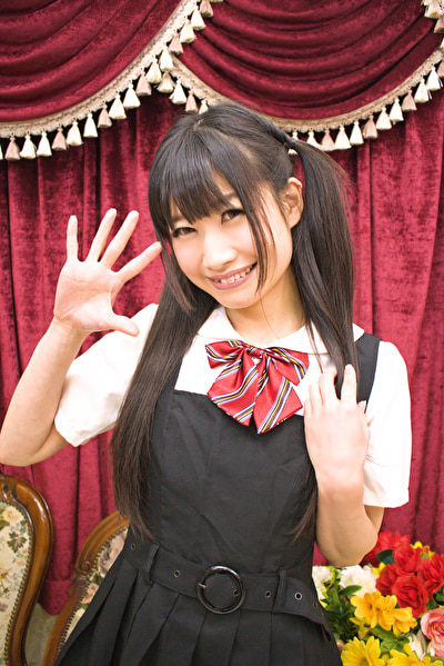 脱がずに魅せる女たち vol.17 灯月いつか