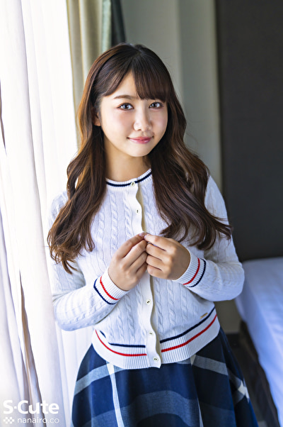 S-Cute もにか（22） 汗かく身体を舐められて中出しSEX