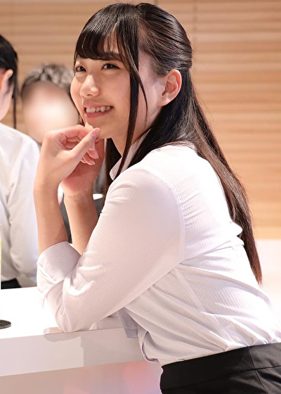 ほろ酔い女子社員「疲れた女は酒に弱い」退勤後に酒で酔っぱらい、淫らにスーツを脱ぎ捨てる意外とエロい女子社員のプライベートSEXを収録！ セフレにしたい度No.1 SOD女子社員制作部1年目竹内舞衣 （23） 真面目な女子社員が飲酒して淫乱娘に！／フェラチオのために生まれてきた女／鬼詰（きつめ）のオメコ／3Pで酒池肉林