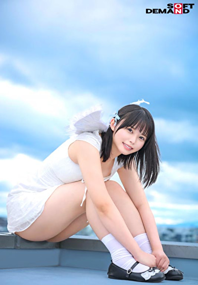 一度は妄想で侵したクラスメイト。名古屋育ち・Z世代の黒髪美少女 高星なぎさ 18歳AVデビュー