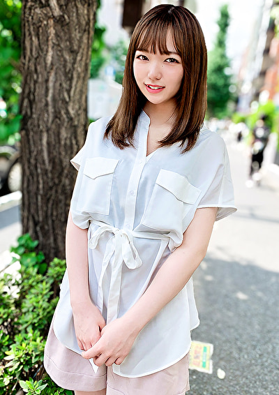 新宿交縁女子 File NO.125 （美乳美脚）