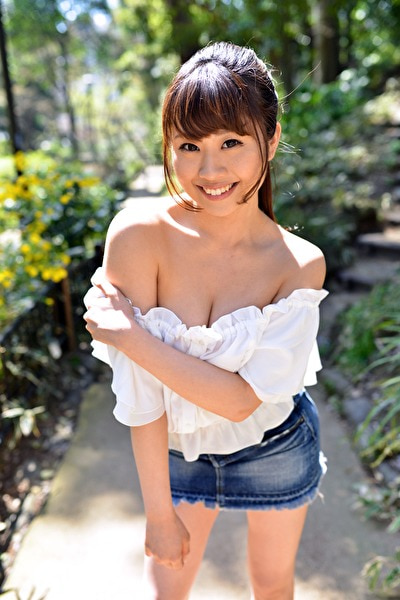 不運すぎる新人編集部員 寧々