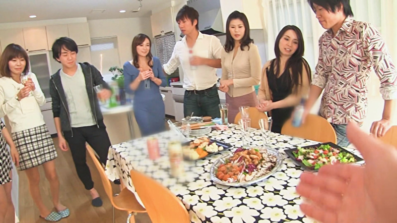 【闇落ち40歳主婦の記録】これもコンプラ違反！？不純異性交流パーティを主催した40歳結婚15年ムスコ3人...
