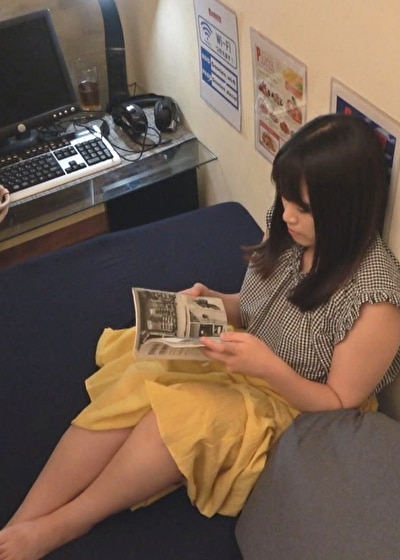 サークル帰りのJDがネットカフェで意識飛ばされやりたい放題。どんなに面倒くさくても自宅へ帰ろう！じゃないと終電後の個室は欲情の密室！だよ