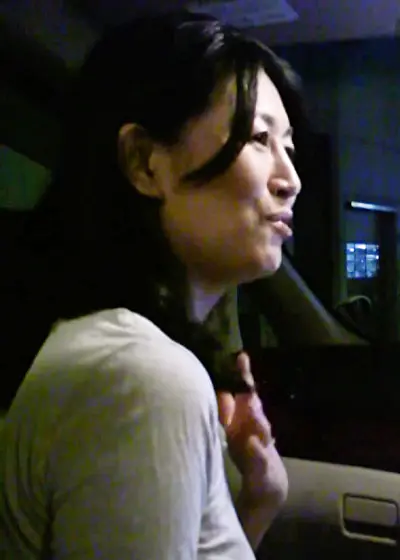熟女デリヘルを呼んだら･･･母だった！覚悟を決めて愚息と中出しセックス！