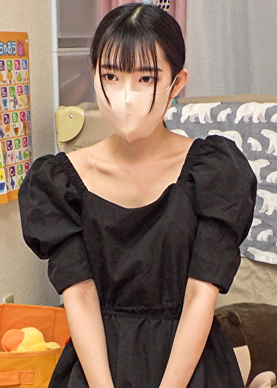 【ベビマ教室痴●】谷間見え過ぎおさな妻 19歳Cカップ