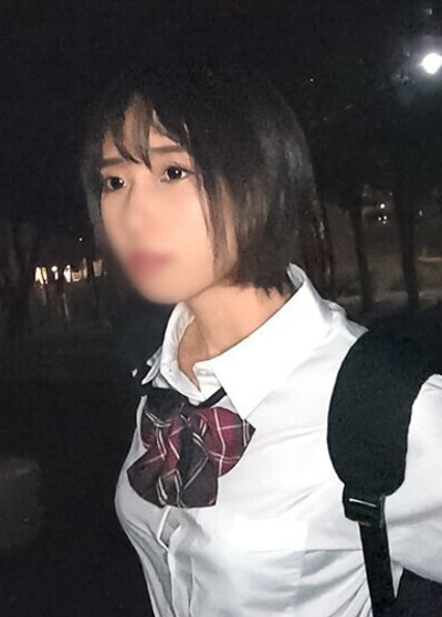 もな（18）帰宅部【ダウナー系家出少女を自宅へ連れ込み】【生意気フェラで宿代を支払い→生ハメで追加料金徴収】【「私はおっさんと違ってヘンタイじゃないから･･･」キモい責め方に嫌悪感丸出しw】【調子にノったメスガキが嫌々絶頂する様に興奮】【逆わからせでおじチン敗北。中出しで終了】