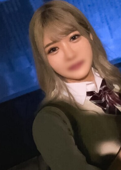 まひる（18）吹奏楽部【ワイシャツがはち切れ寸前の爆乳HカップJ●】【金髪＆キラキラネイルがかわいいイマドキGAL】【ちんちんを包み込む乳圧たっぷりパイズリ】【後先考えず彼ぴのザーメンを子宮に中出し】【少しズラせばすぐポロる極小ビキニ着用→大量パイ射】【早朝おはようフェラで口内発射】