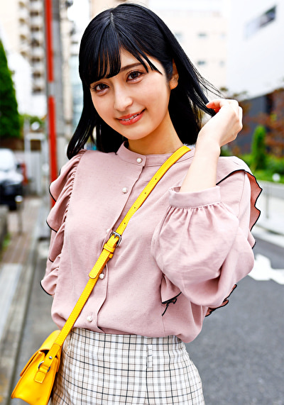 ノリが良くてなんでもやってくれる元アイドル美少女！！笑顔でご奉仕プレイ！！【エロに開放的なご機嫌な女の子】 もあ