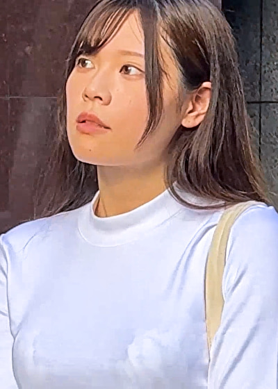 泥酔した美乳のエマの身体を許可なく堪能し中出しFUCK