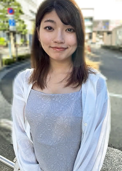 身体が弱いはるのが部屋で寝ている所を中出しセックス