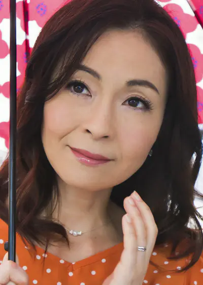 久しぶりのセックスではしたない声を上げてしまう四谷の熟女