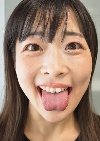 【個人撮影】原美織の舌ブラシで「汚舌苔」採取