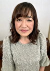 諸事情あってAV出演する内山さん52歳の場合。「お金も欲しいですが、自分を試してみたい。女を取り戻したい」とのこと。50歳を過ぎてまだ自分試しの旅をする暴れん坊将軍！面接中の感度チェックで嬉し恥ずかし失禁お漏らし！10年くらい未使用の枯渇したアソコは敏感マコにめでたく復活！おめでとうございますww