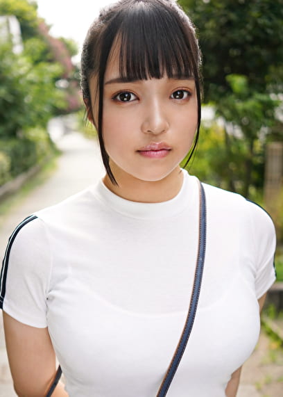 潮吹く巨乳地味子1