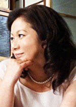 千鶴（55歳）豊満な母
