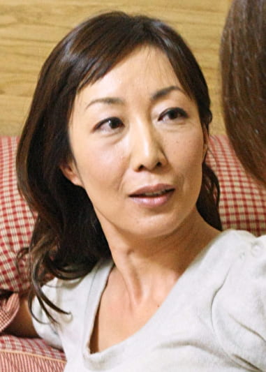 静乃さん（44歳）