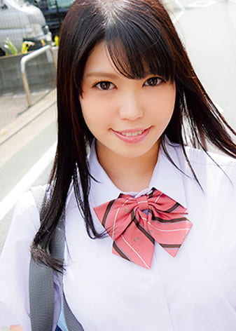 「ずっと前から先輩のことが好きでした･･･」ドキドキ告白中出しソープランド！ 大好きな先輩と勇気を出してヌルヌルローションソーププレイ！ 「先輩･･･入れてもいい･･･？」ドキドキがとまらないからおねがいする生挿入＆中出しエッチ