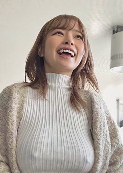 撮影中にカメラを奪われ集団で○○されたバカノーブラ配信女 椿りか 北城希