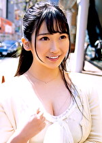 かなこさん 23歳 胸元の開いた服着て歩く欲求不満のF乳奥さま