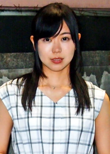 あおいさん 25歳 美容部員 【ガチな素人】
