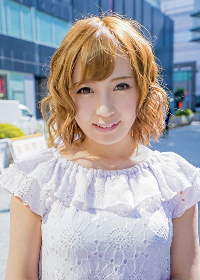 リカちゃんに素股！パイパンでGカップがぷるんぷるん！やっぱ素股より挿入がいいに決まってます。おまけに［あかりちゃんに素股］も収録