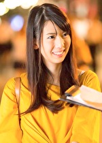 【素人・人妻】まだ美少女の面影を残す出産後10ヶ月のママ！白い紐ティーバックがセクシーな沢村さん