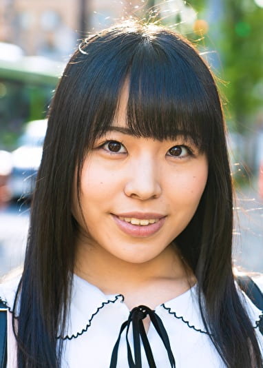 超可愛い女の子GEEEEET!ゆかちゃん20歳大学生 「チポ見るだけでお小遣いあげる」とナンパしてホテルで素股までお願い!そのまま黙って生挿入!!