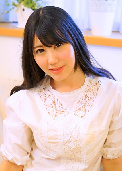 ピチピチ20歳の義理の妹にコタツの中でイタズラしたら相手も感じでくれてしてしまった！！